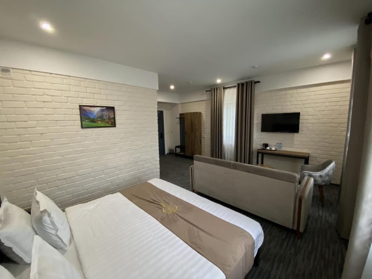 Hotel Vatan Plaza à Tachkent Extérieur photo