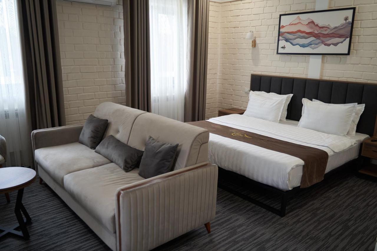 Hotel Vatan Plaza à Tachkent Extérieur photo