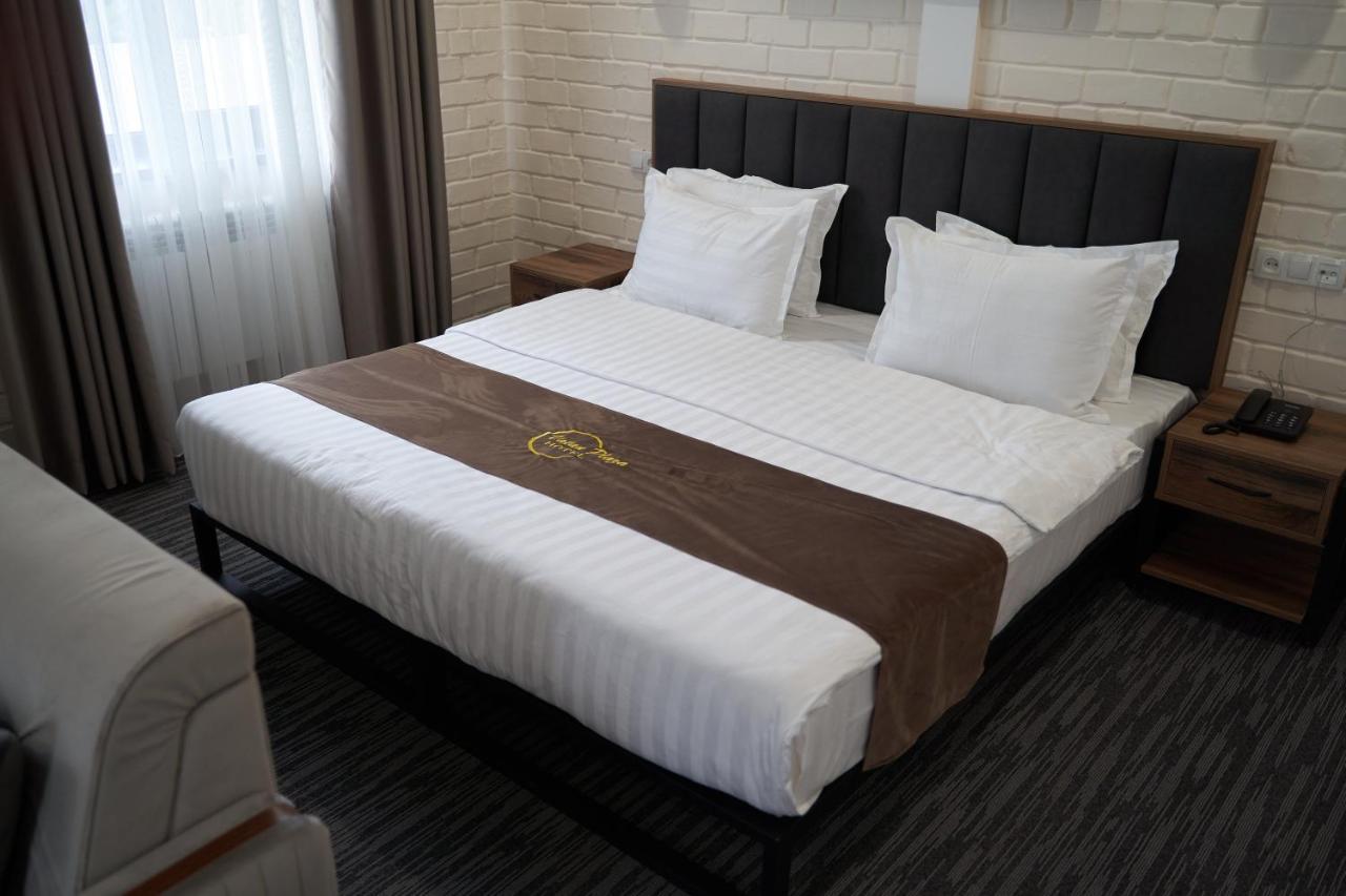 Hotel Vatan Plaza à Tachkent Extérieur photo