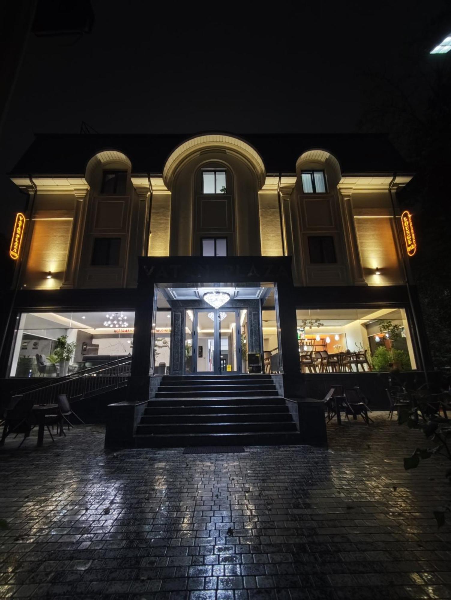 Hotel Vatan Plaza à Tachkent Extérieur photo
